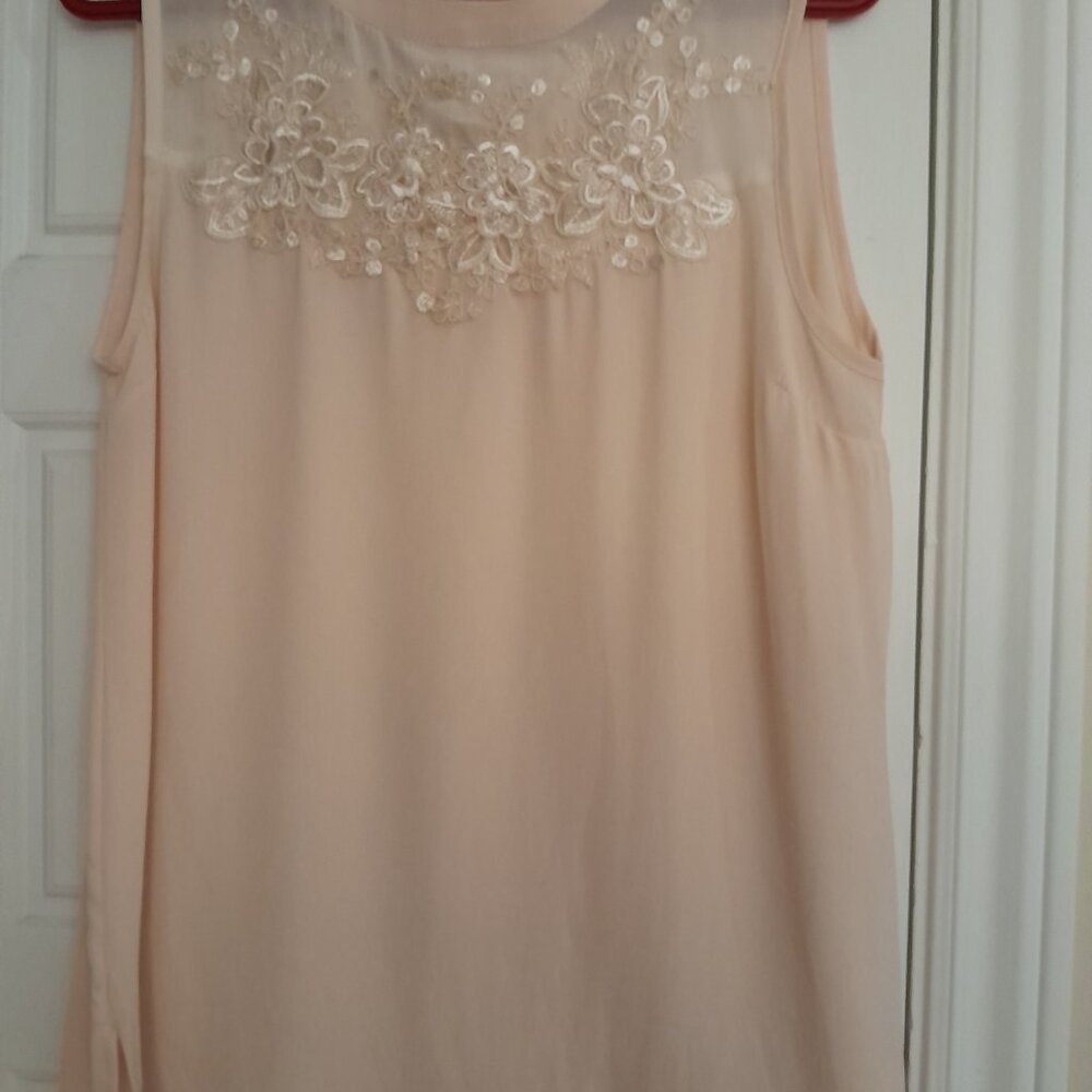 blouse - Picture 2 of 2
